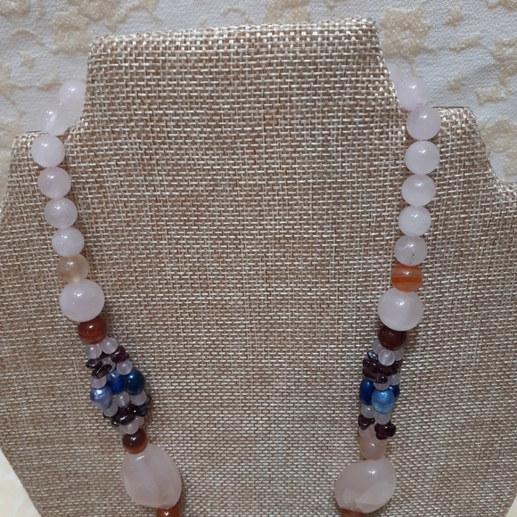 Multi semi-precious gemstone and pearl necklace - Picture 5 of 8